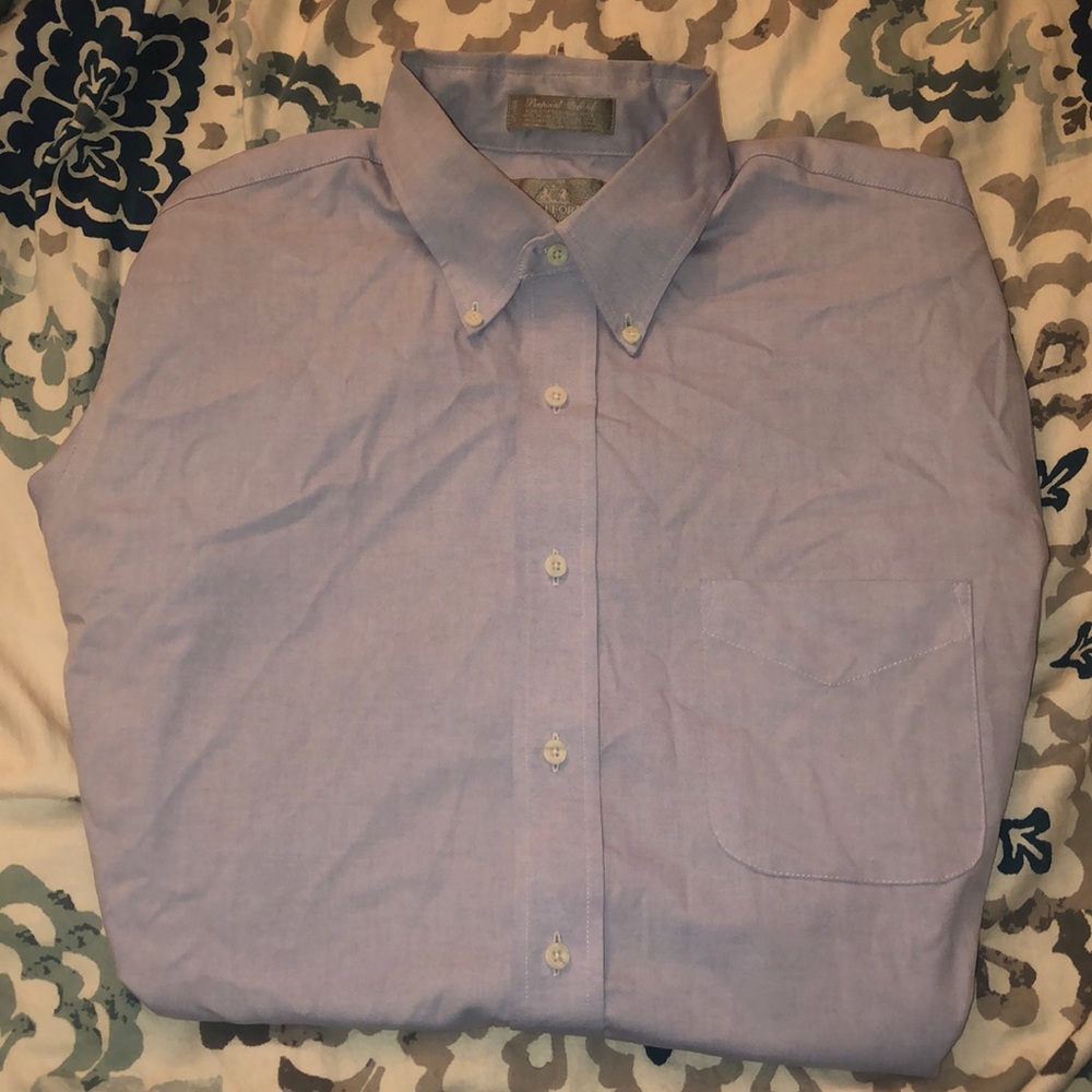 Men’s light blue dress shirt